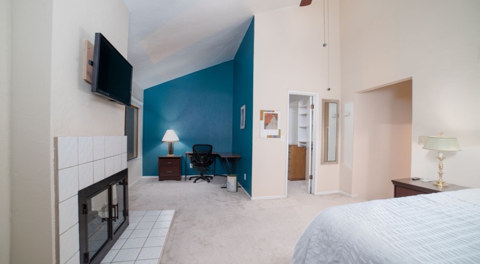 3/2.5 Executive Condo in Downtown Fresno (Month-to-Month Option) 