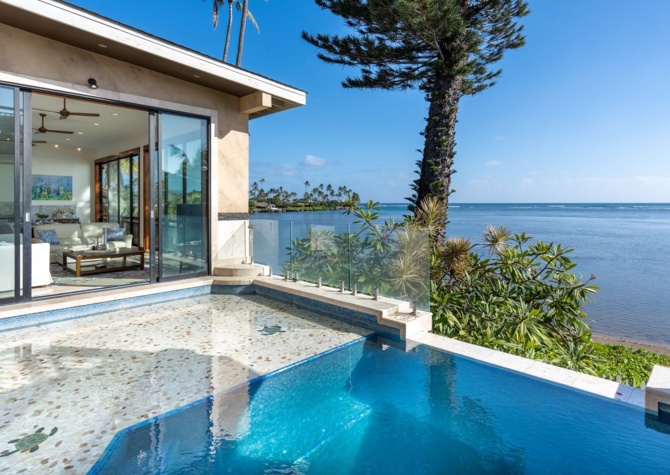 Houses Near Wailupe Seaside Haven: Beachfront Luxury Home w/ Infinity Pool & City Proximity