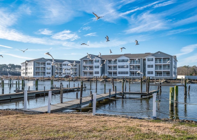 Apartments Near Waterfront- Year Round Community! 