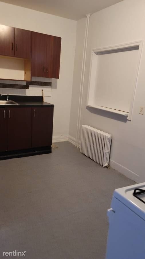 Charming 3 Bedroom Apartment On 3rd Floor Of Private Home - Located In Yonkers