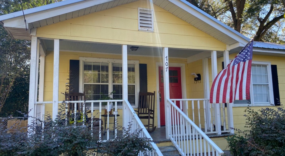 Charming Midtown 3 BR 2 BA Single Family Home in Unbeatable Location. Recently remodeled and includes a fenced in back yard! 