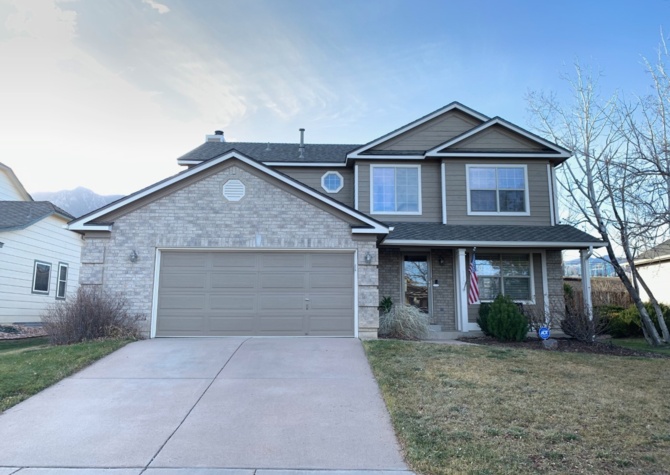 Houses Near Stunning 4 Bedroom Home in Colorado Springs