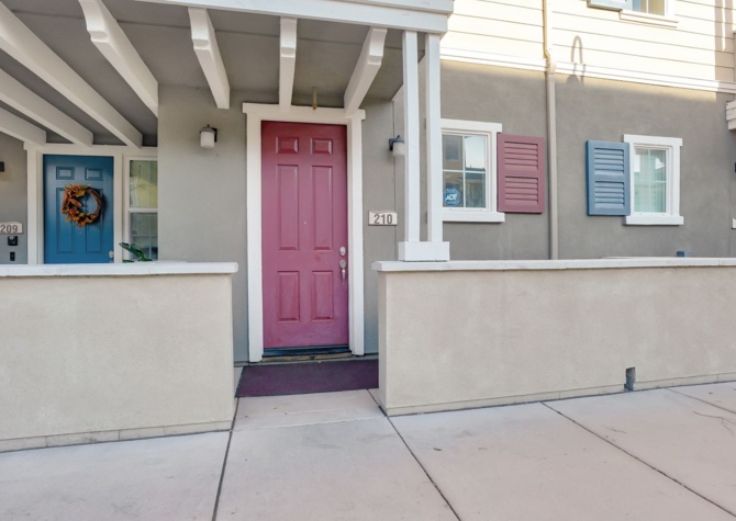 Houses Near Live by the Marina in this Beautifully Updated Townhome!