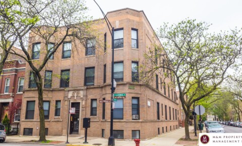 Apartments Near North Park Lexington-Loomis for North Park University Students in Chicago, IL