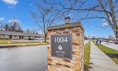 Apartments Near Indiana Black Pine Flats for Indiana Tech Students in Fort Wayne, IN