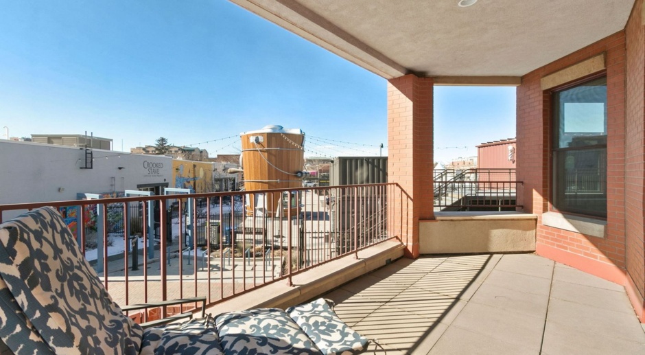 Old Town Condo, 1224 sq ft in Incredible Location with Garage Parking!