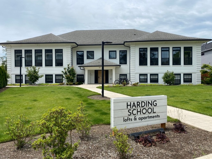Harding School- Wynooski