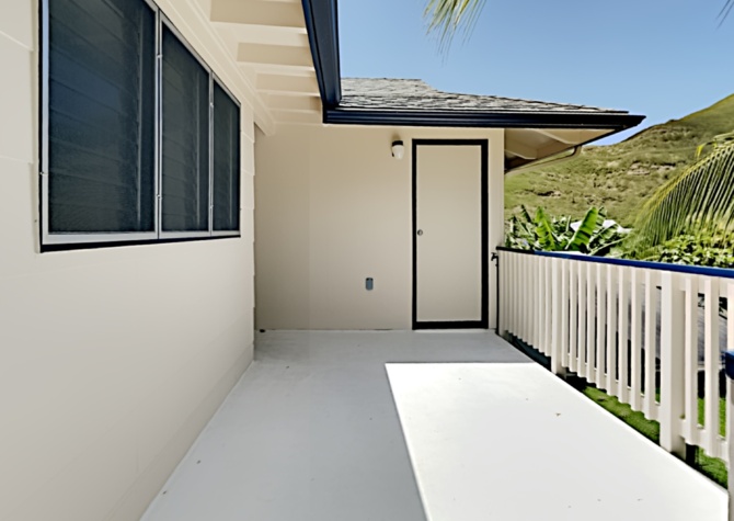 Houses Near Large Studio for Lease in Kailua!!!