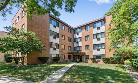 Apartments Near NLU The Ridge Court  for National-Louis University Students in Chicago, IL