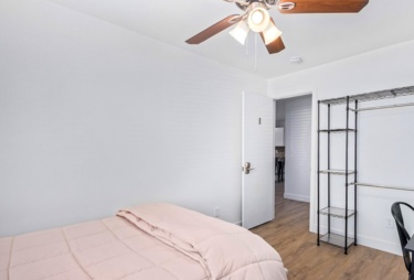 Room for Rent - Phoenix House. Homey & comfortable