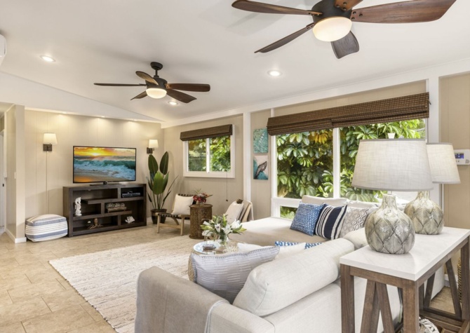 Houses Near Newly Remodeled Ocean-View Home With A/C, Steps From Pipeline: Ehukai Beach Hale